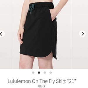 NWOT!! Lululemon On The Fly Skirt